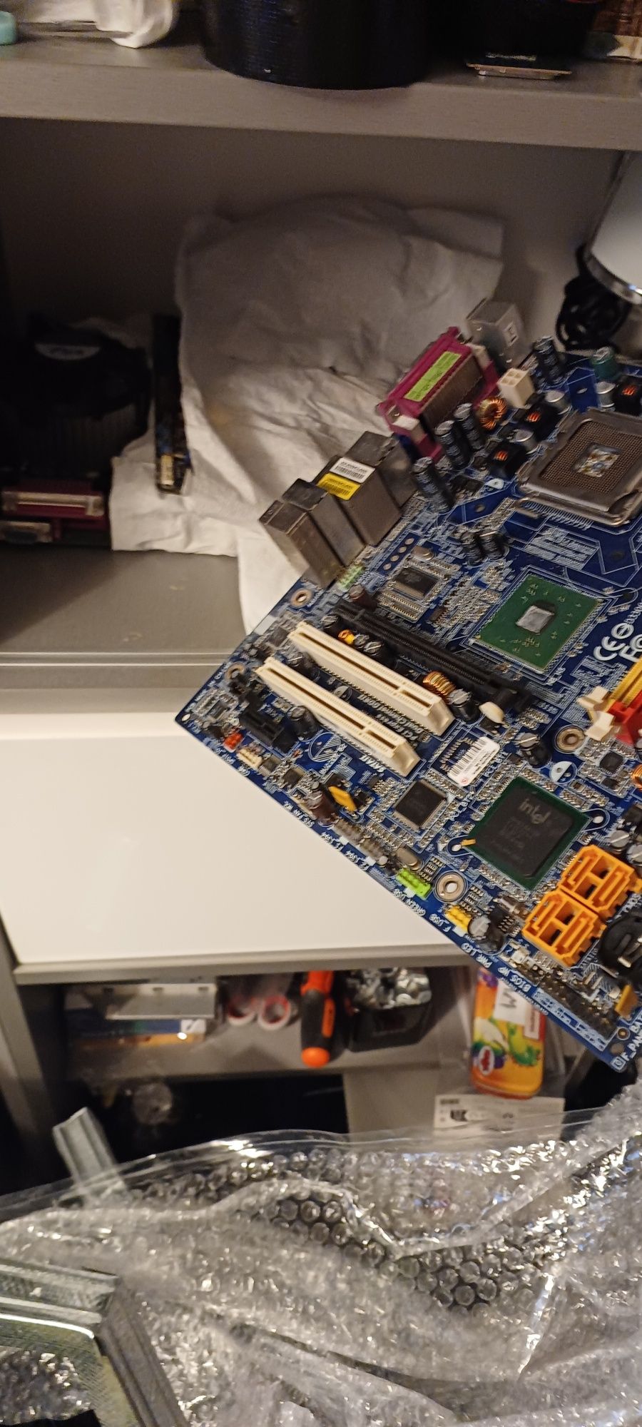 5 płyt do retro komputerów. dziwna stara płyta na  duży socket.