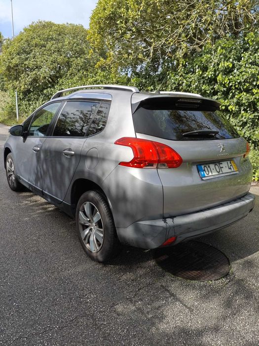 Peugeot 2008 1.4 HDi de 2013 SUV Económico com Estilo