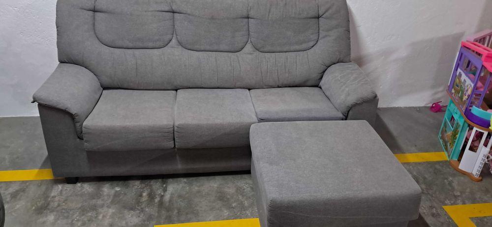 Sofa com chaise longue