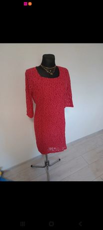 Sukienka czerwona koronka 40