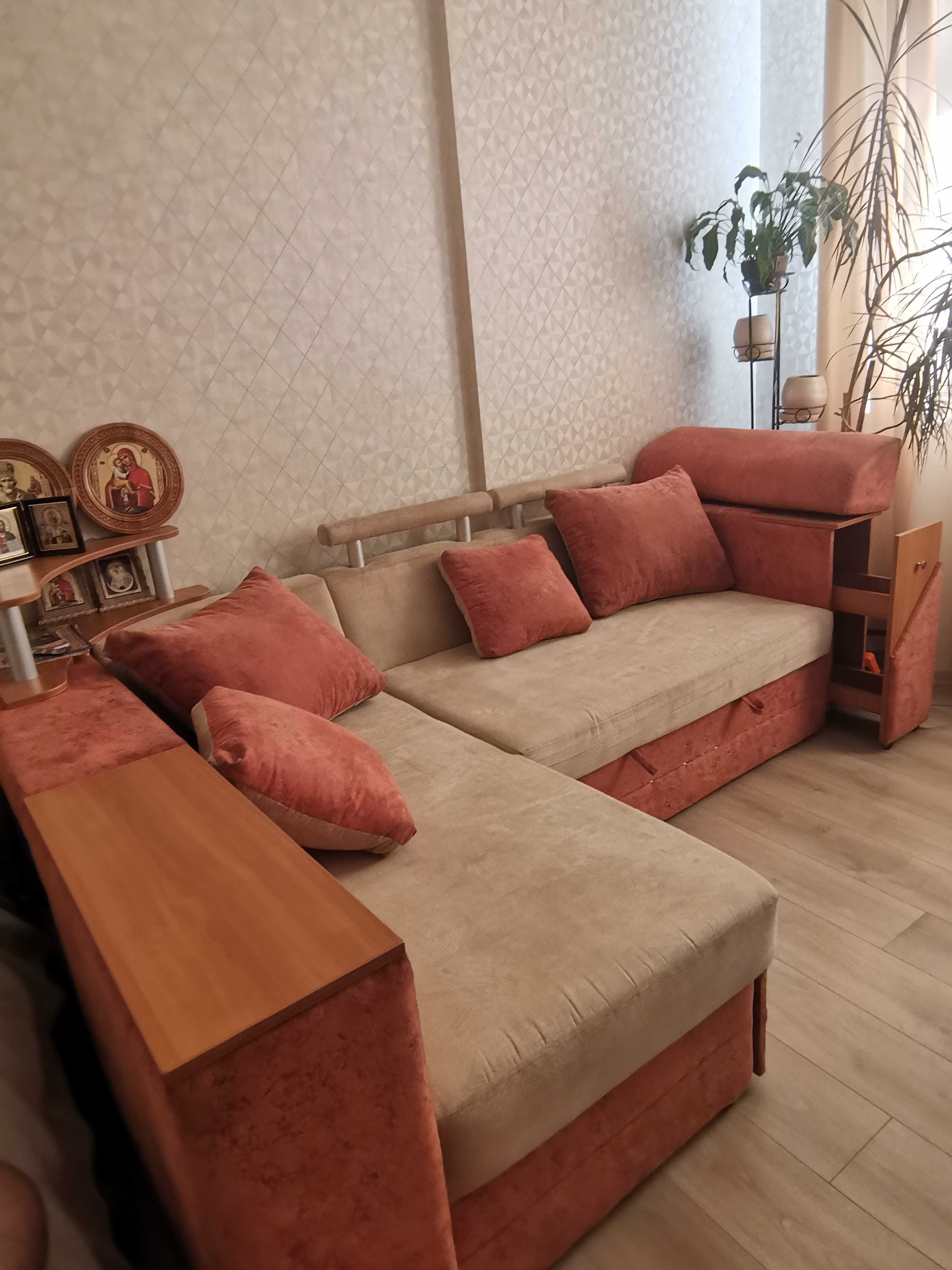 Кутовий диван Оксфорд, розкладається, з міні баром і поличкою