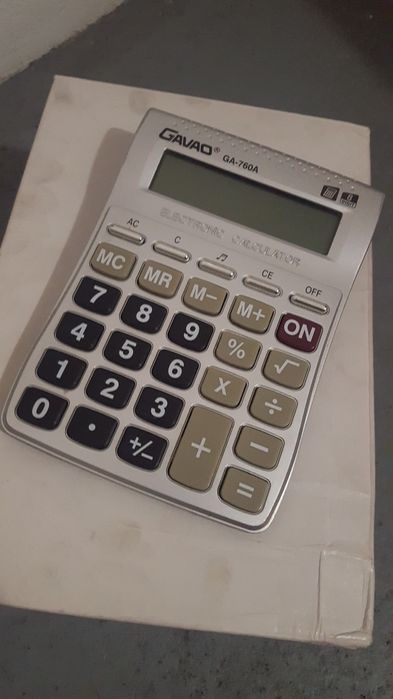 Calculadora a pilhas