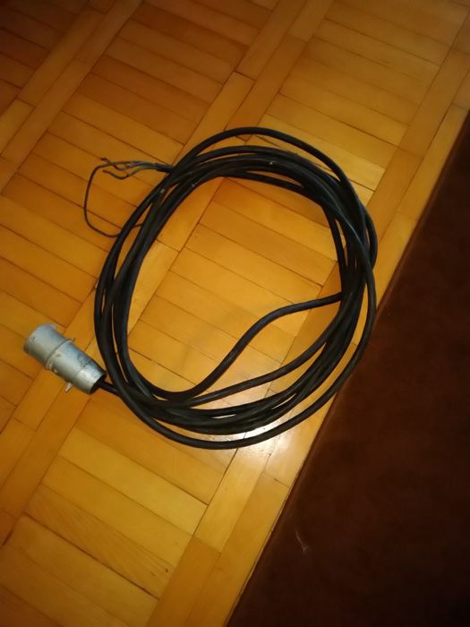 Kabel miedziany 4-żyłowy 9mb+11mb z wtyczką