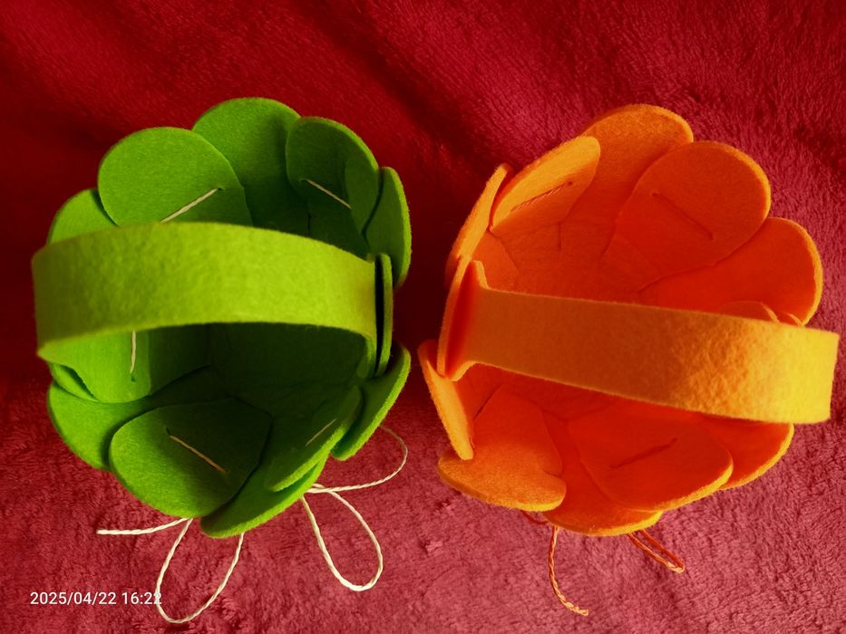 Koszyczki wielkanocne z filcu , 2 szt. dla rodzeństwa, jak nowe!