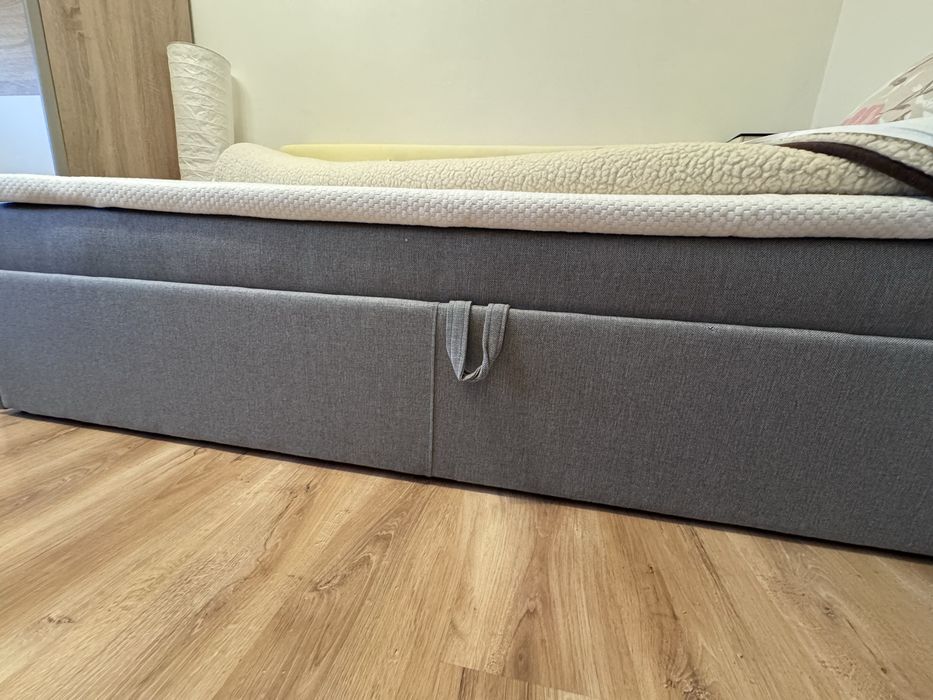 Tapczan jednoosobowy ze skrzynia 90x200