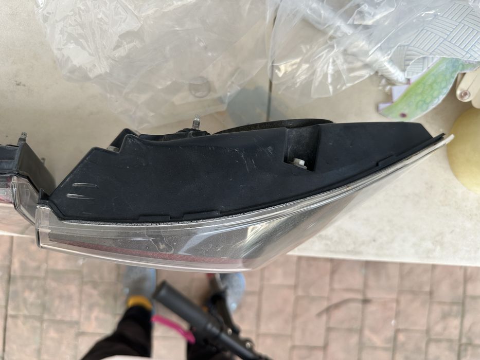 Ліхтарі Tesla S задні фонари