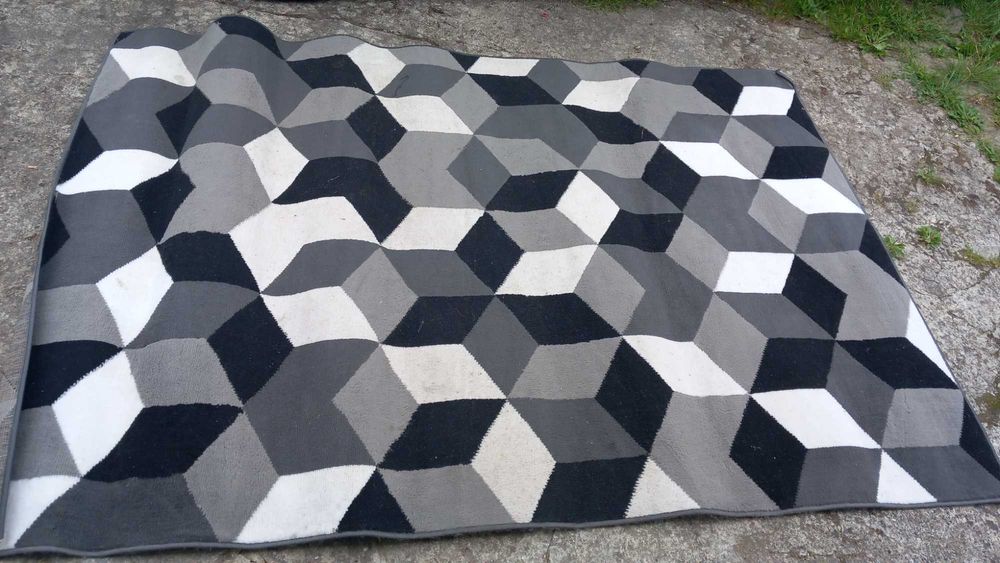 Dywan 230x160cm -stan db