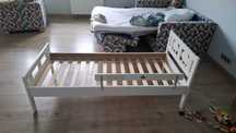 Łóżko dziecięce Ikea KRITTER
Rama łóżka z barierką, biały, 70x160 cm