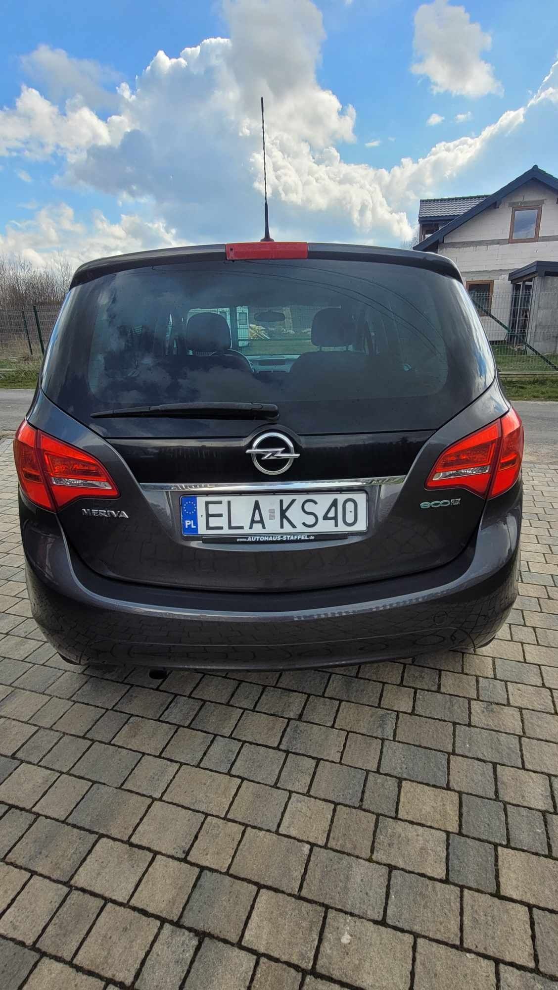 Opel Meriva 1,4T 140km klimatr bardzo ładna zarejestrowana