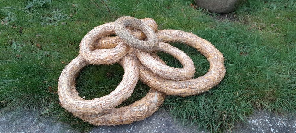 Wianki slomiane, podkłady.