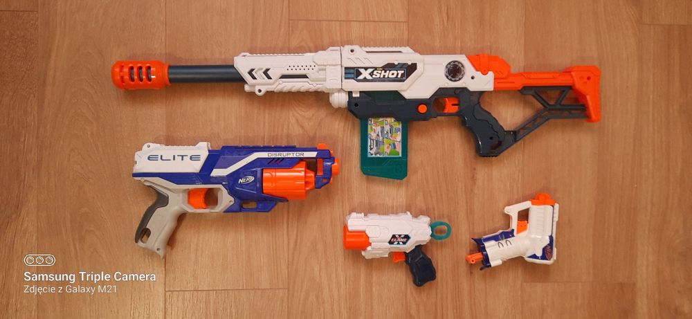 Pistolety  Nerf i x shot