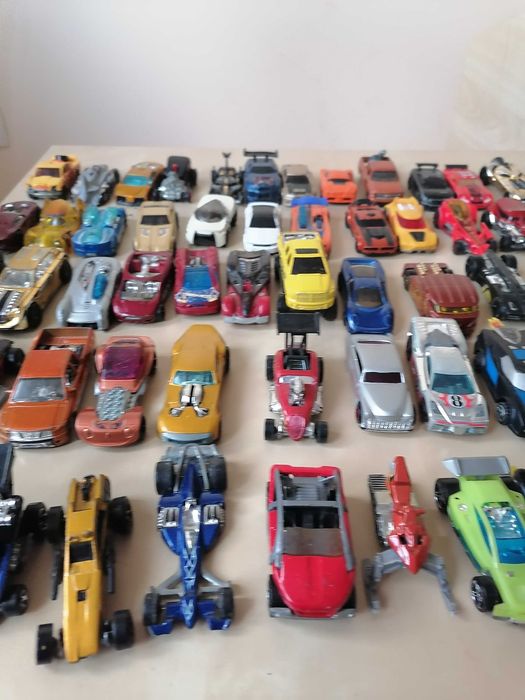 samochody hots weels