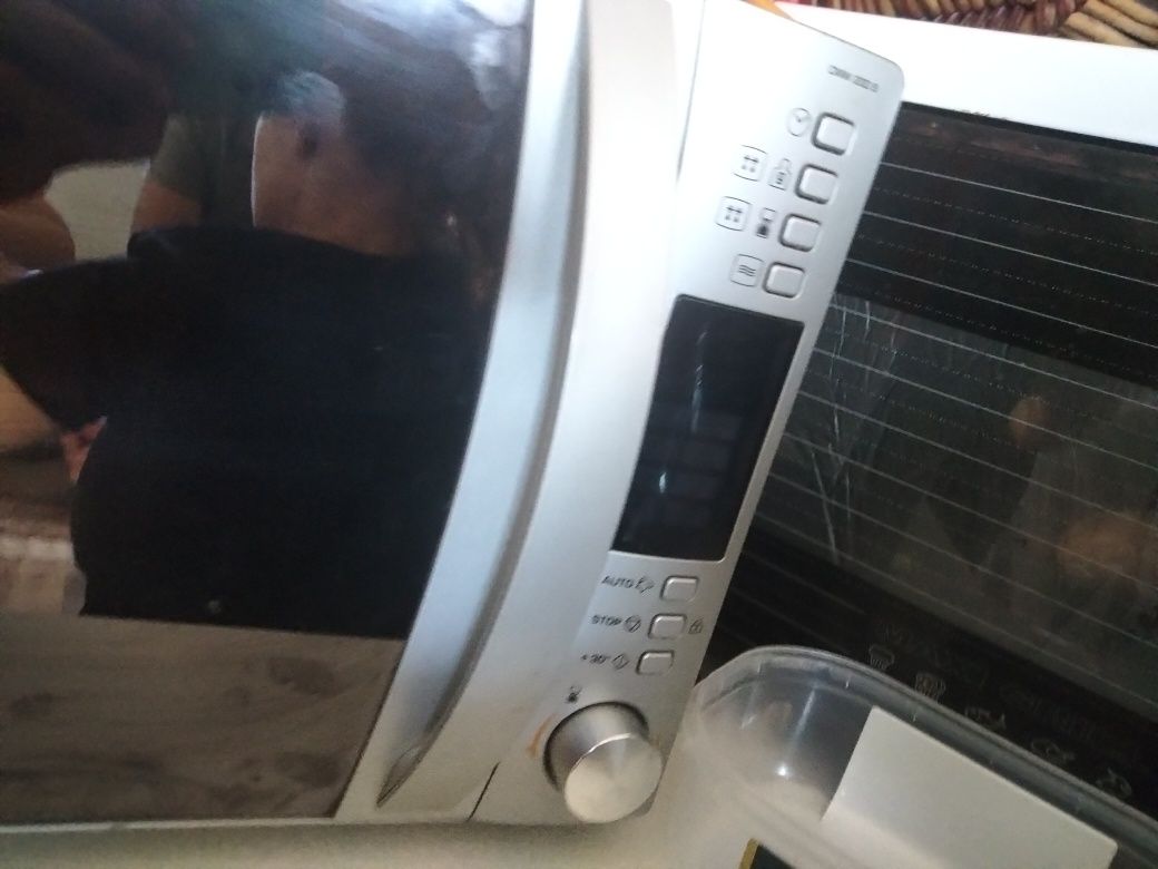 Vendo microondas semi novo
