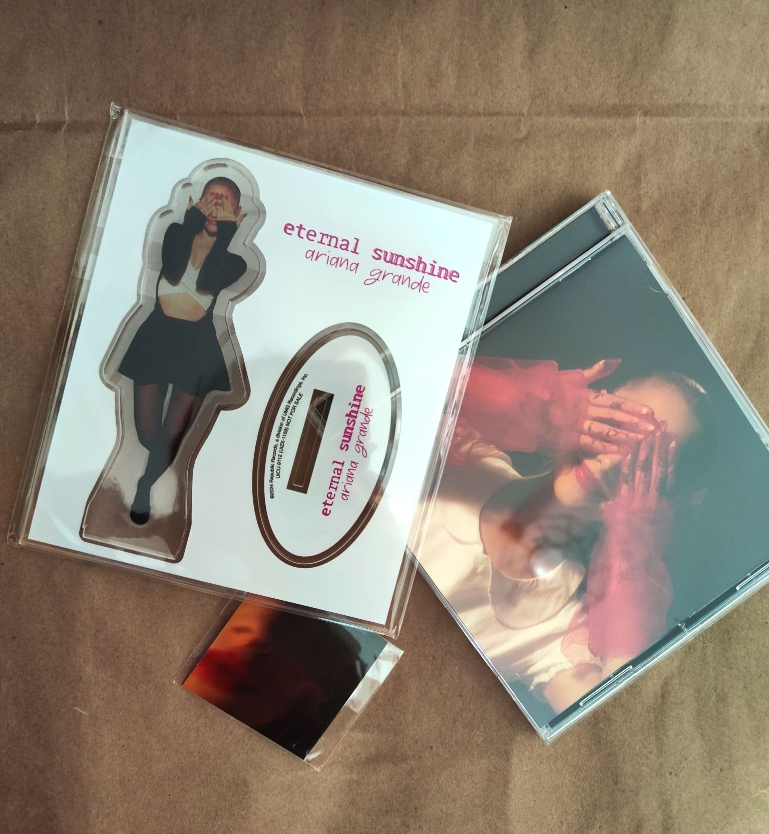 Ariana Grande Eternal Sunshine CD Japan deluxe figurka