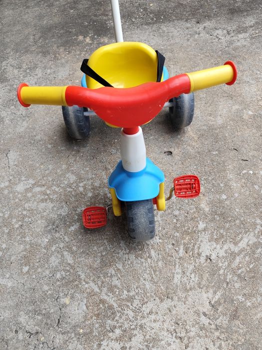 Triciclo com pega