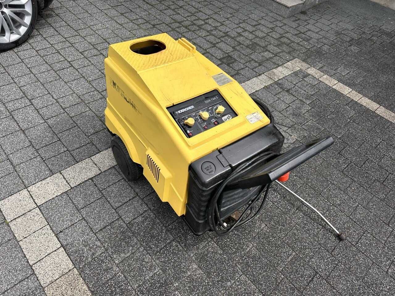 Myjka ciśnieniowa Karcher HDS 790C, z funkcja podgrzewania wody