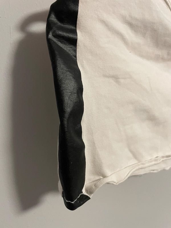 top koszulka na ramiączkach biały z czarnymi lampasami  basic bawełna