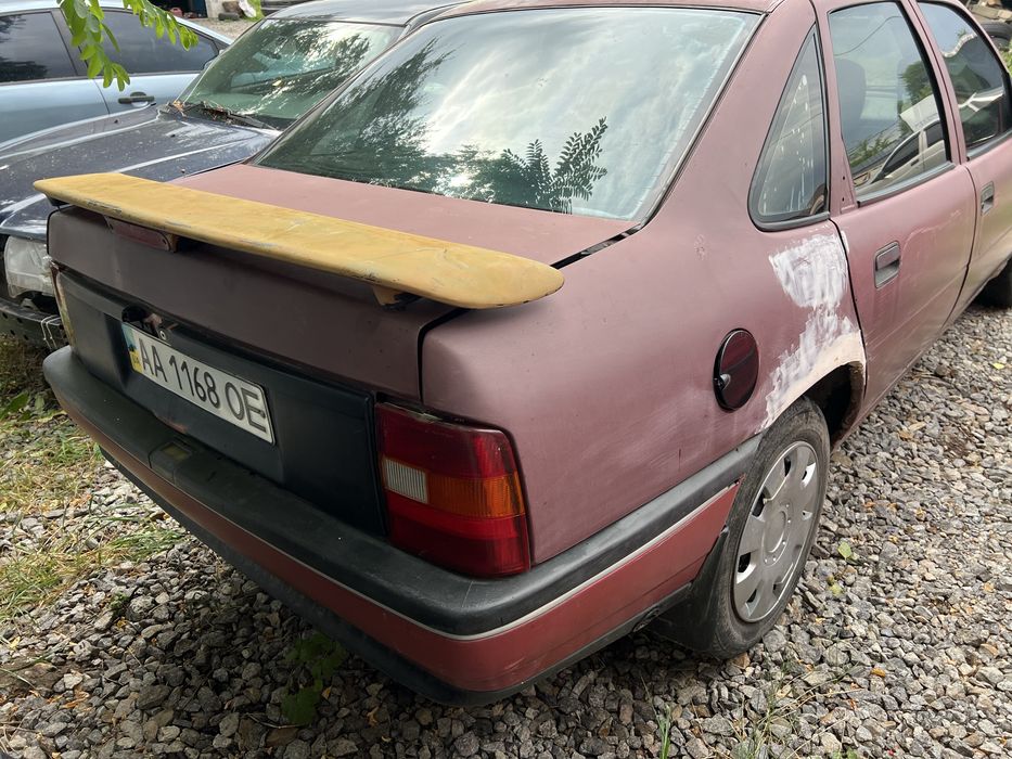 Opel Vectra A по запчастинах.