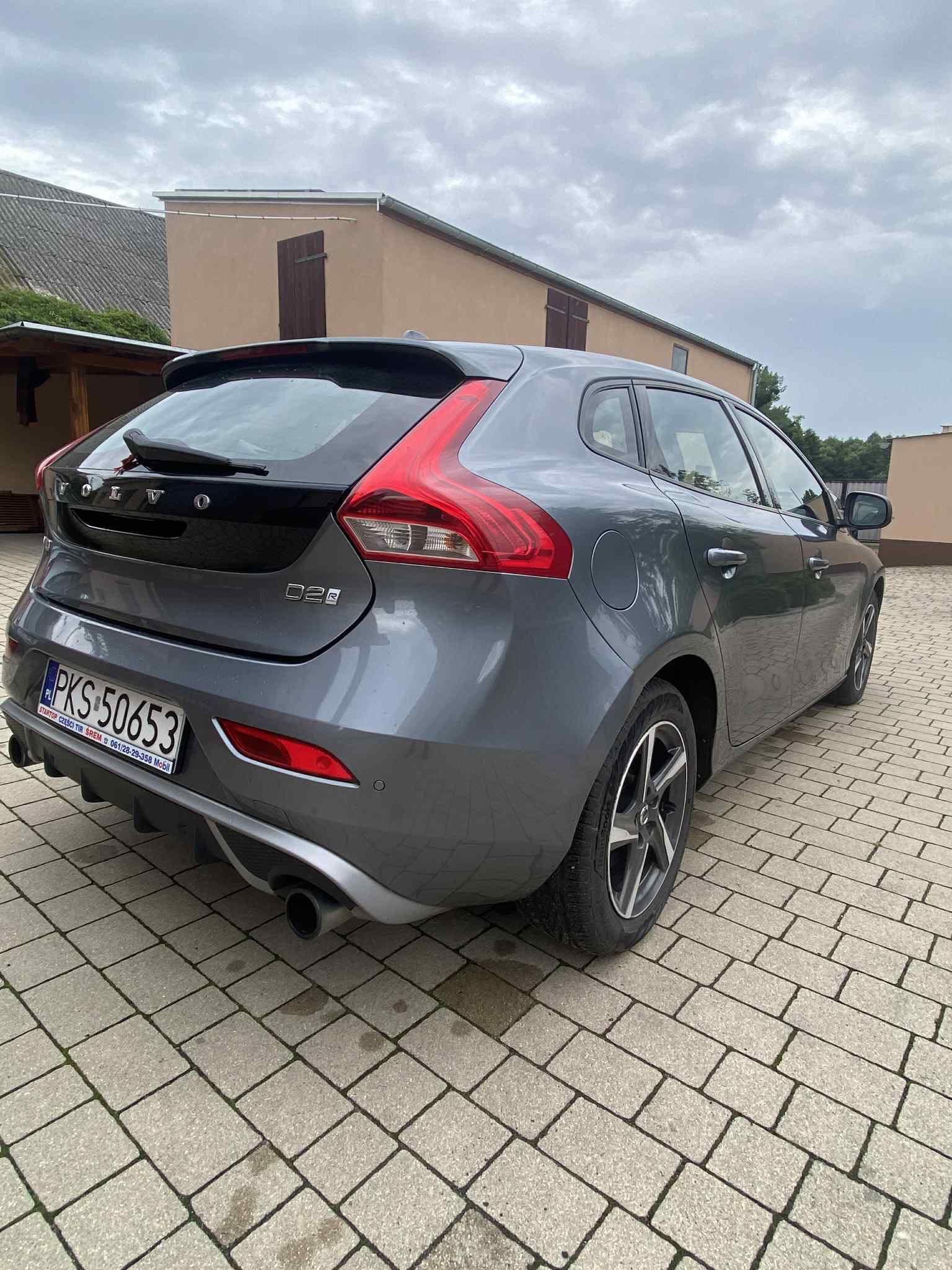 Volvo v40 R DESIGN