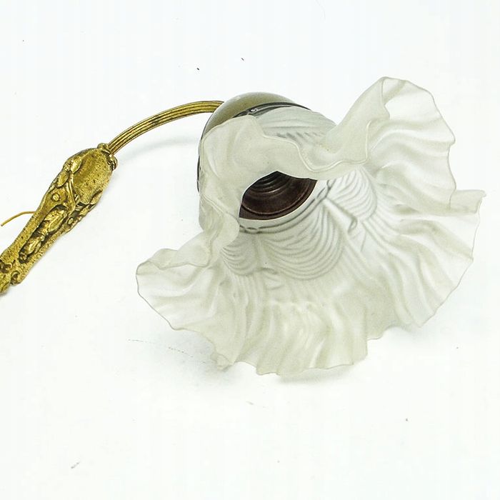 Kinkiet w stylu secesyjnym