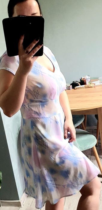 Sukienka Pastelowa 38