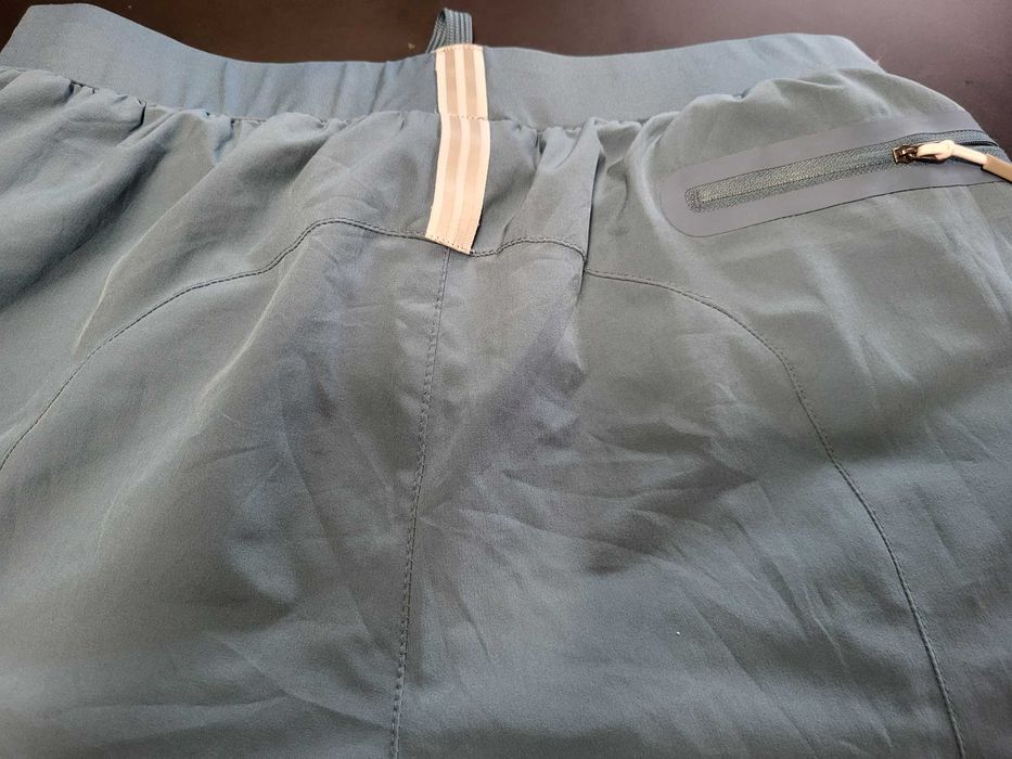 spodnie new balance chłopak M, nowe