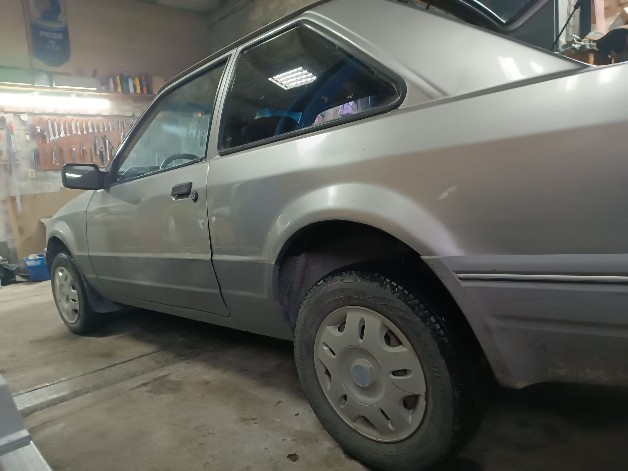 Продам Ford escort