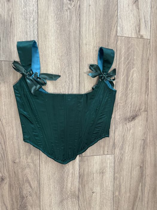 Корсет без чашки