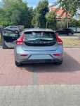 VOLVO V40 idealne
