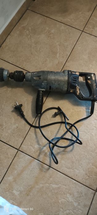 Wyprzedaż garażowa dla lubiących starocie