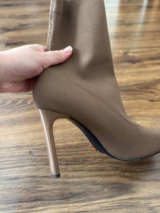 Ботильйони Zara, дуже класні
