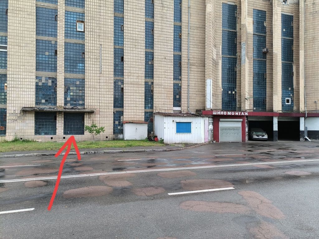 Гараж з підвалом  Лівобережний-1 на вул. Пантелеймона Куліша