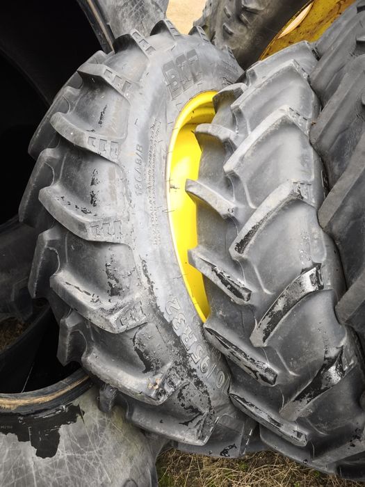 Koła jak Nowe 270/95 R - 32 BKT 11.2 R32 Radialne na powietrzu, felgi.