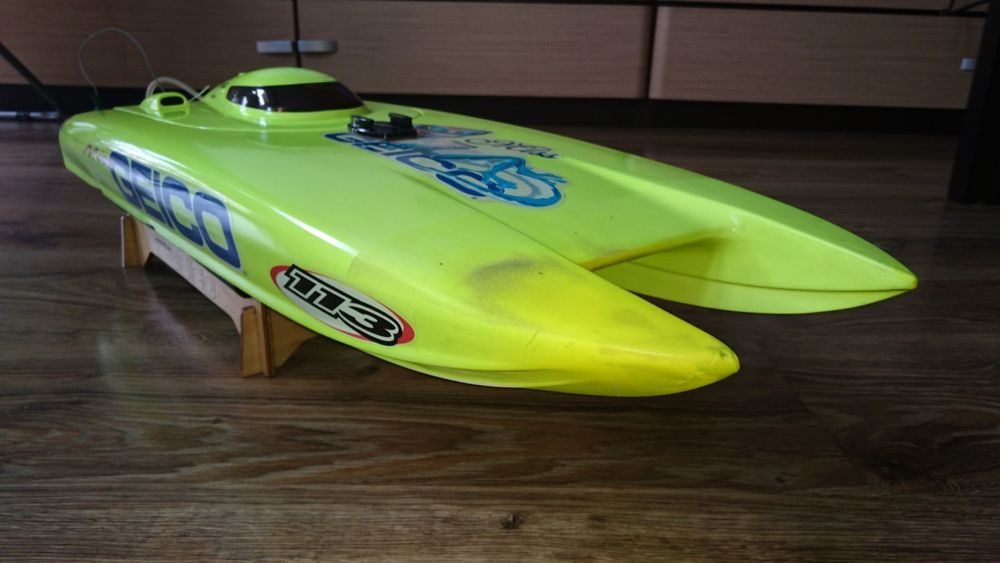 Motorówka zdalnie sterowana Miss geico 29