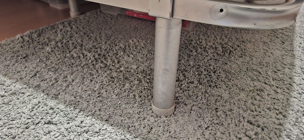 Colchão com estrado e pés