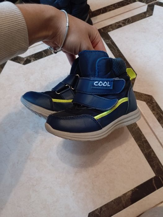 Дитяче зимове  взуття