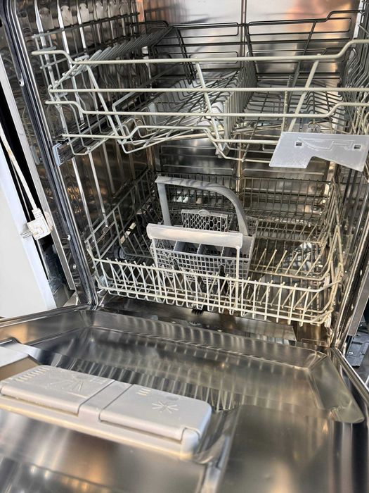 Посудомийна машина б/в Cylinda Розмір: 60/60/60 Вмонтована #07445