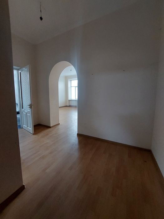 Продаж 2 кім. кв. приватн типу 79м2 вул. Франка м. Дрогобич