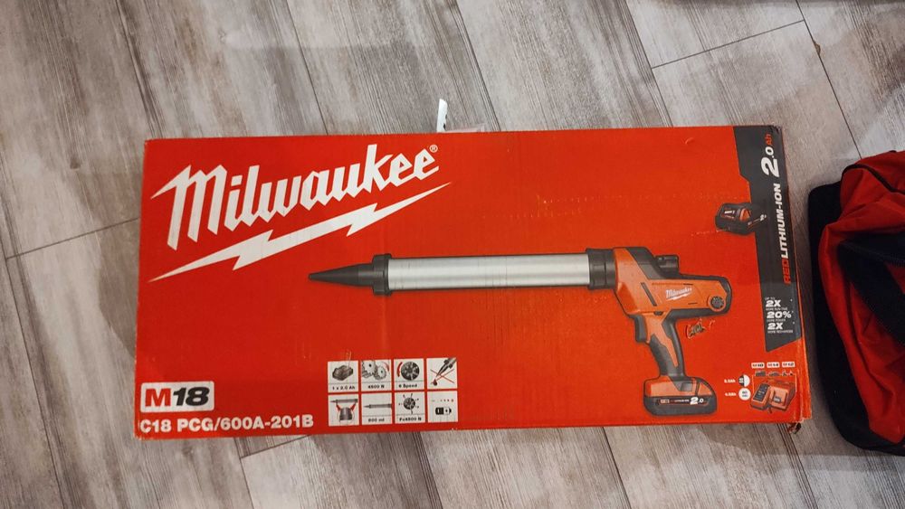 Nowy Pistolet do silikonu Milwaukee M18