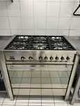 Smeg Kuchenka Gazowa 6-Palnikowa z Piekarnikiem elektro