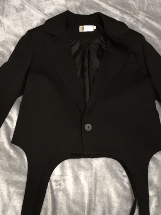 Укорочений піджак, жакет жіночий. Чорний. Розмір S