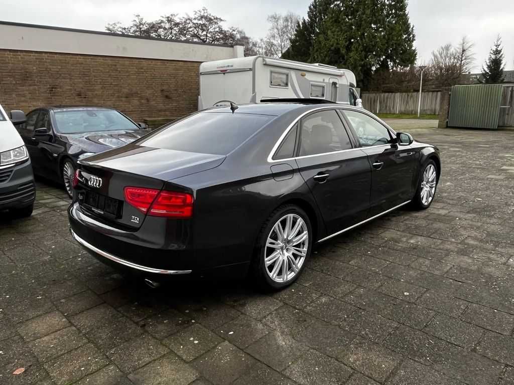 Бампер  Audi A8 D4 запчастини розборка Ауді а8 д4 шрот разборка