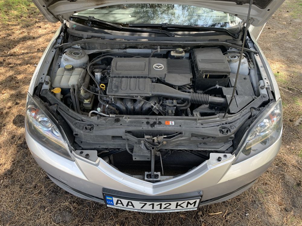 Продам Mazda 3