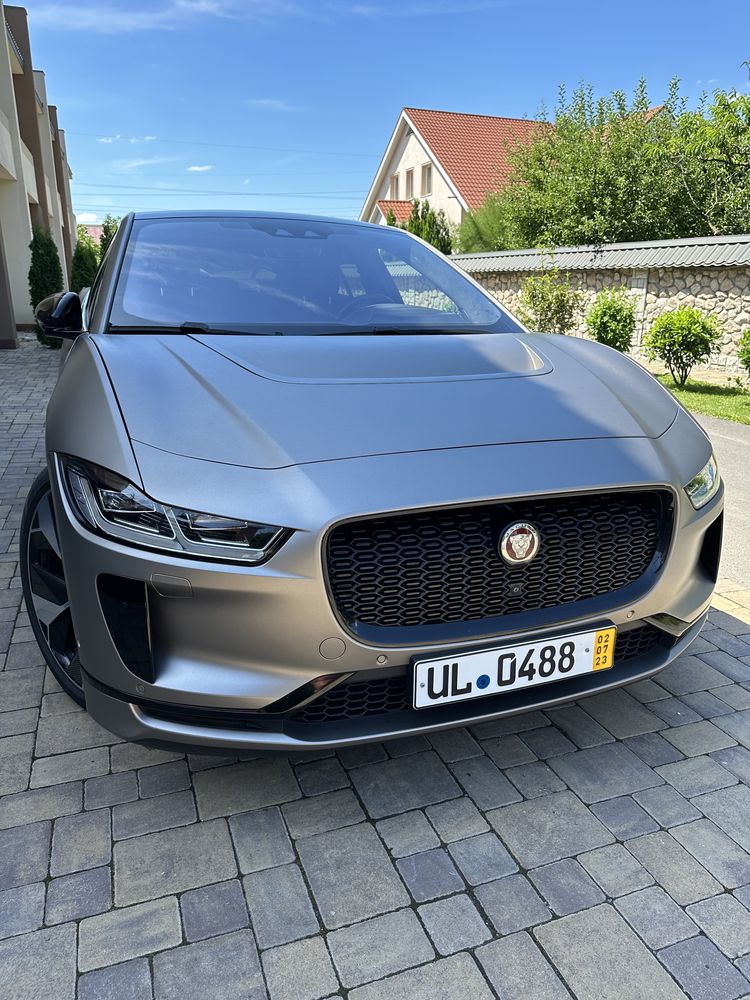 Jaguar |-PACE EV400