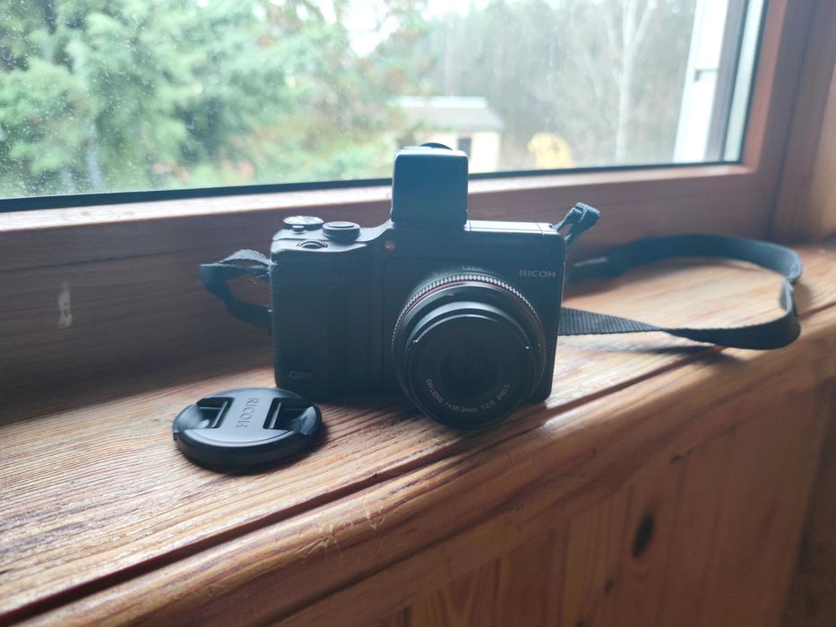 Продам Ricoh GXR