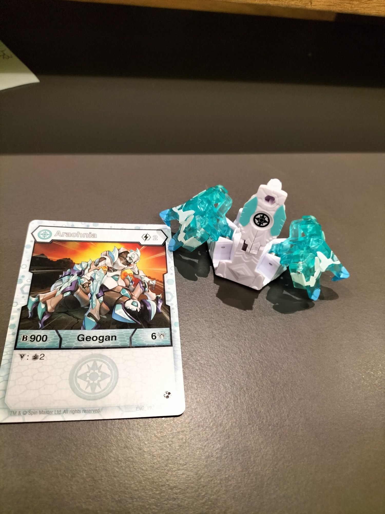 Bakugan geogan arachnia