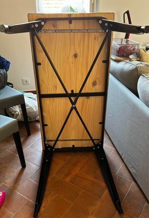 Mesa de cozinha Adelaine