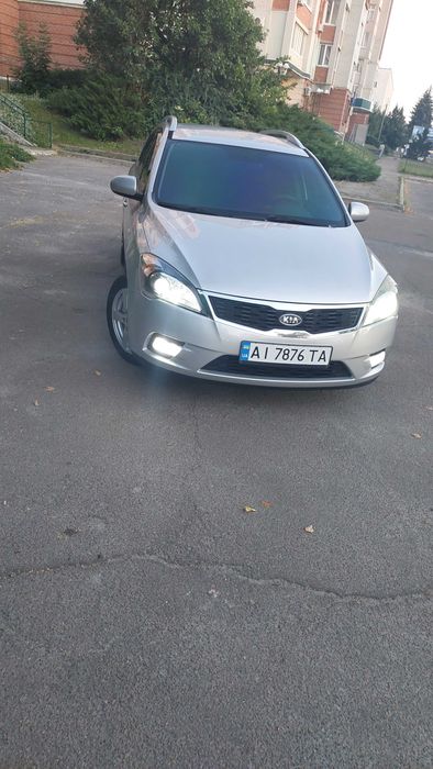 Kia ceed універсал