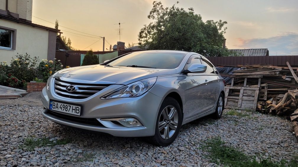 Продам Hyundai Sonata