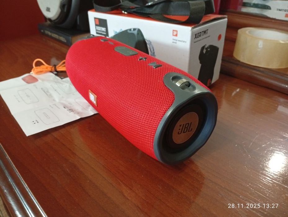 Велика вайфай колонка UBL Extreme куплена в Англії